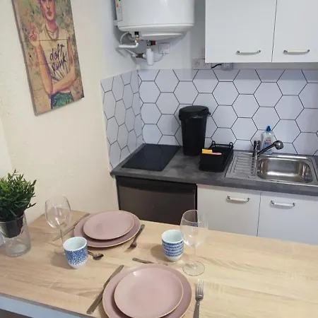 Les Floralies 2 Du Grau Du Roi Apartment *